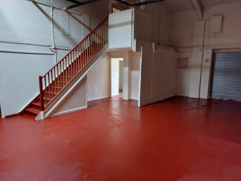  Refurbished 1,926 sq. ft. Commercial Unit - Highfield Industrial Estate, Ferndale  Rent: £280/week
