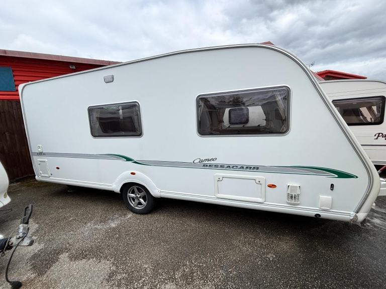 BESSECAR CAMEO 525 SL
