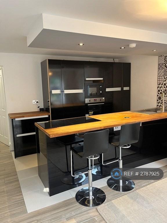 1 bedroom flat in London Road, Leicester, LE2 (1 bed) (#2787925)