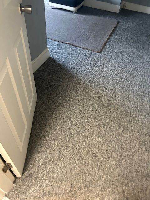 a 2 bedroom flat opposite road of royal berkshire hospital reading town centre