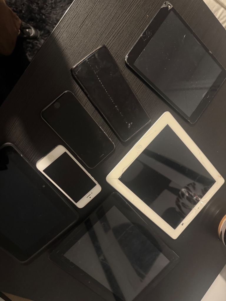 Ipads phones Spares repairs