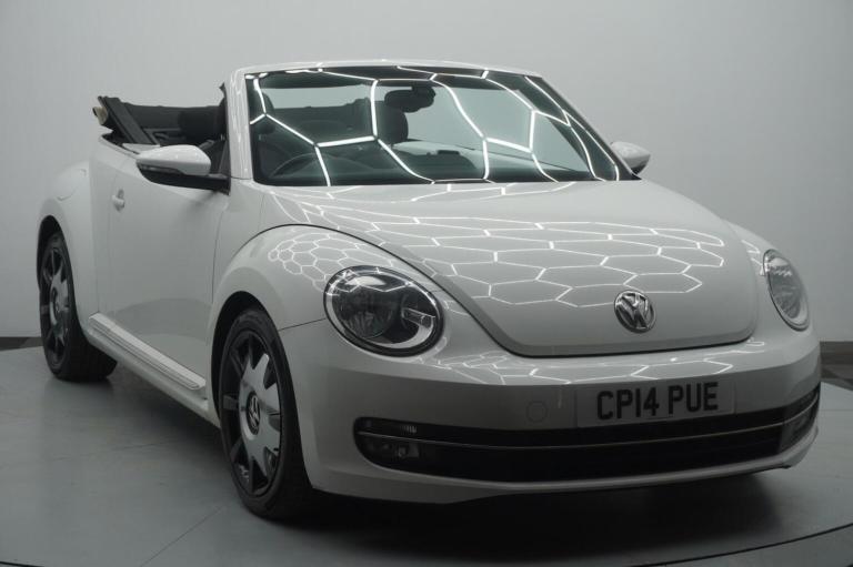 VOLKSWAGEN BEETLE 1.6 TDI BlueMotion Tech Design Cabriolet Euro 5 (s/s) 2dr 2014