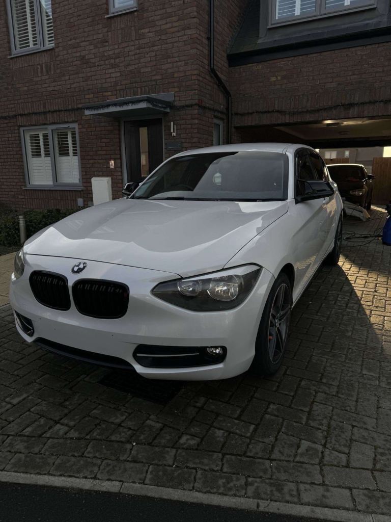 BMW, 1 SERIES, Hatchback, 2013, Manual, 1995 (cc), 5 doors