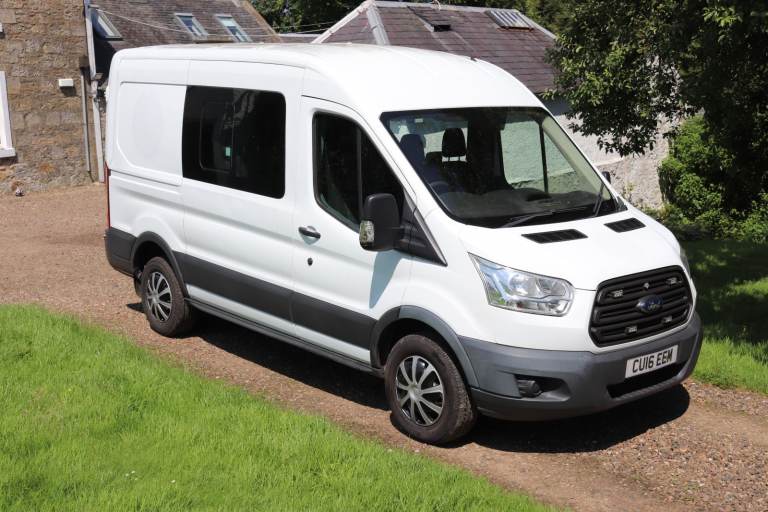 Ford Transit 7 Seat Crew AWD 4WD