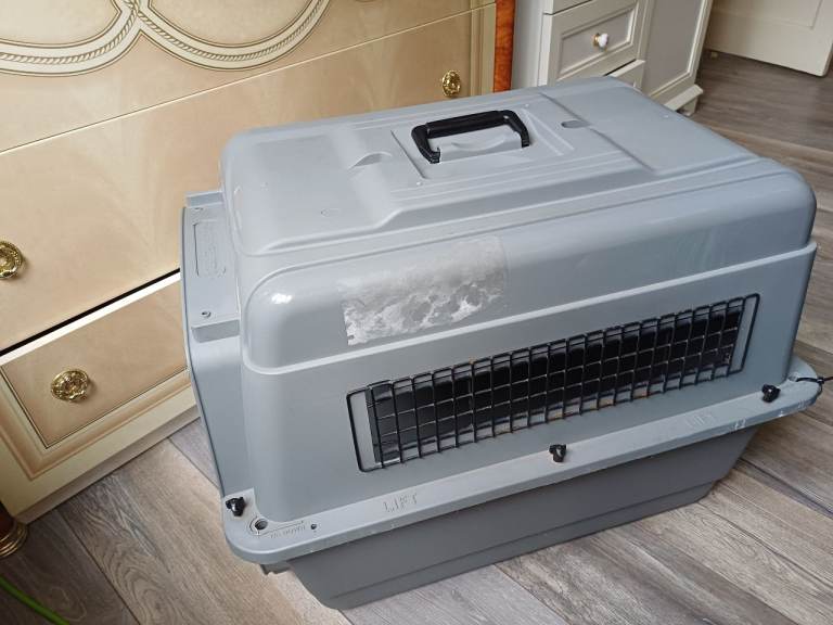 Pet carrier Sky Kennel Air Travel dogs,