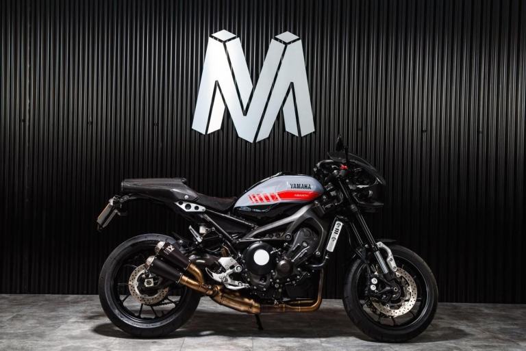 2017 Yamaha XSR900 900 Abarth ABS Roadster/Retro Petrol Manual Euro 4 (116 ps)