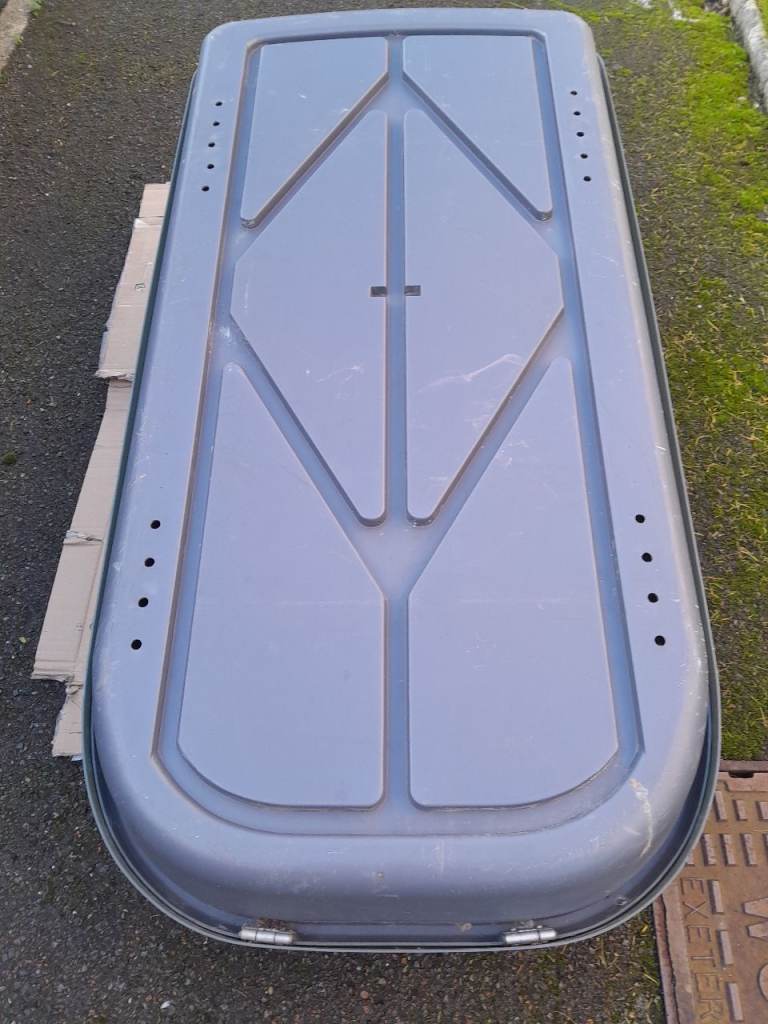 Halfords Roof Box 