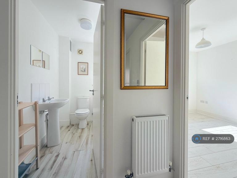 3 bedroom house in Tynemouth Pass, Gateshead, NE8 (3 bed) (#2716863)