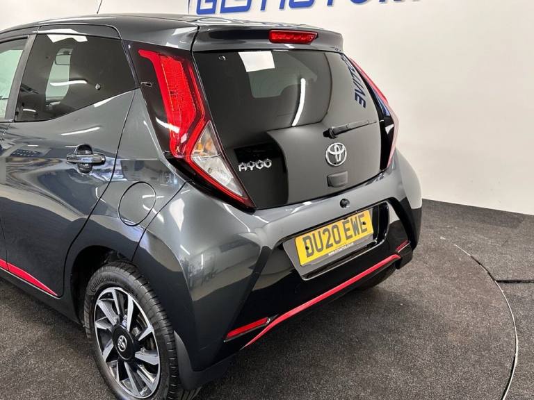 2020 Toyota AYGO 1.0 VVT-i X-TREND FUNROOF X-SHIFT AUTO FIVE DOOR 70 BHP Hatchback Petrol Automatic