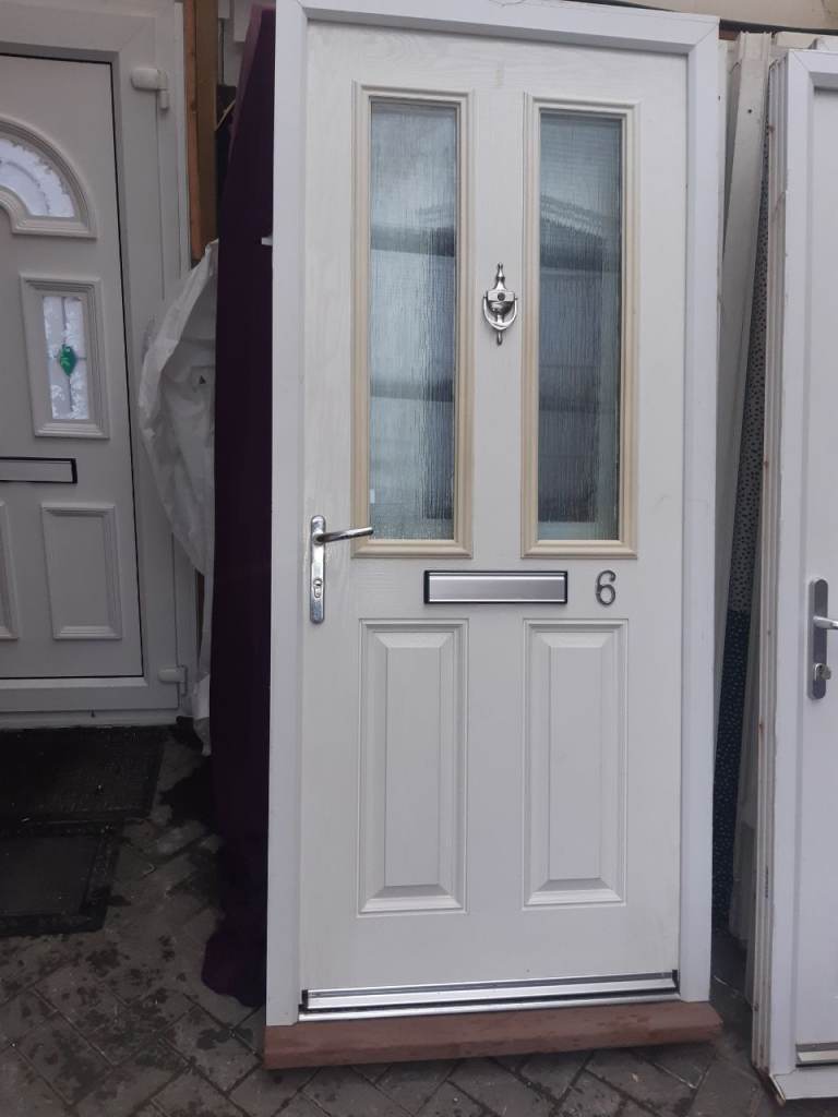 Compersite front door llike new