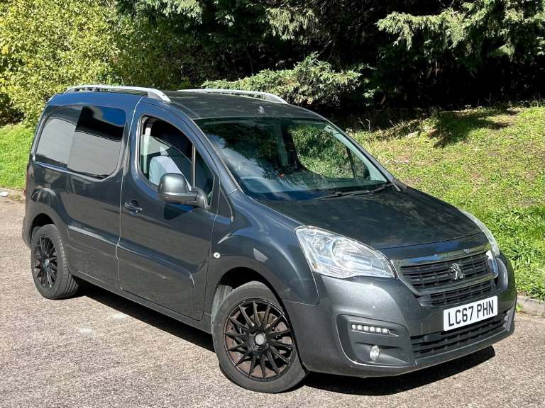 2018 Peugeot Partner 850 SE 1.6 BlueHDi 100 Van ETG Auto 3 Seater PANEL VAN Diesel Automatic