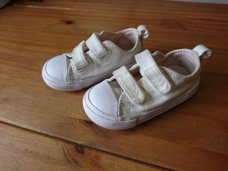 Baby Girl Toddler Converse All Star Trainers Size UK 6