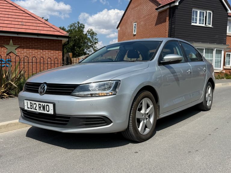 Volkswagen, JETTA, Saloon, 2012, Semi-Auto, 1598 (cc), 4 doors