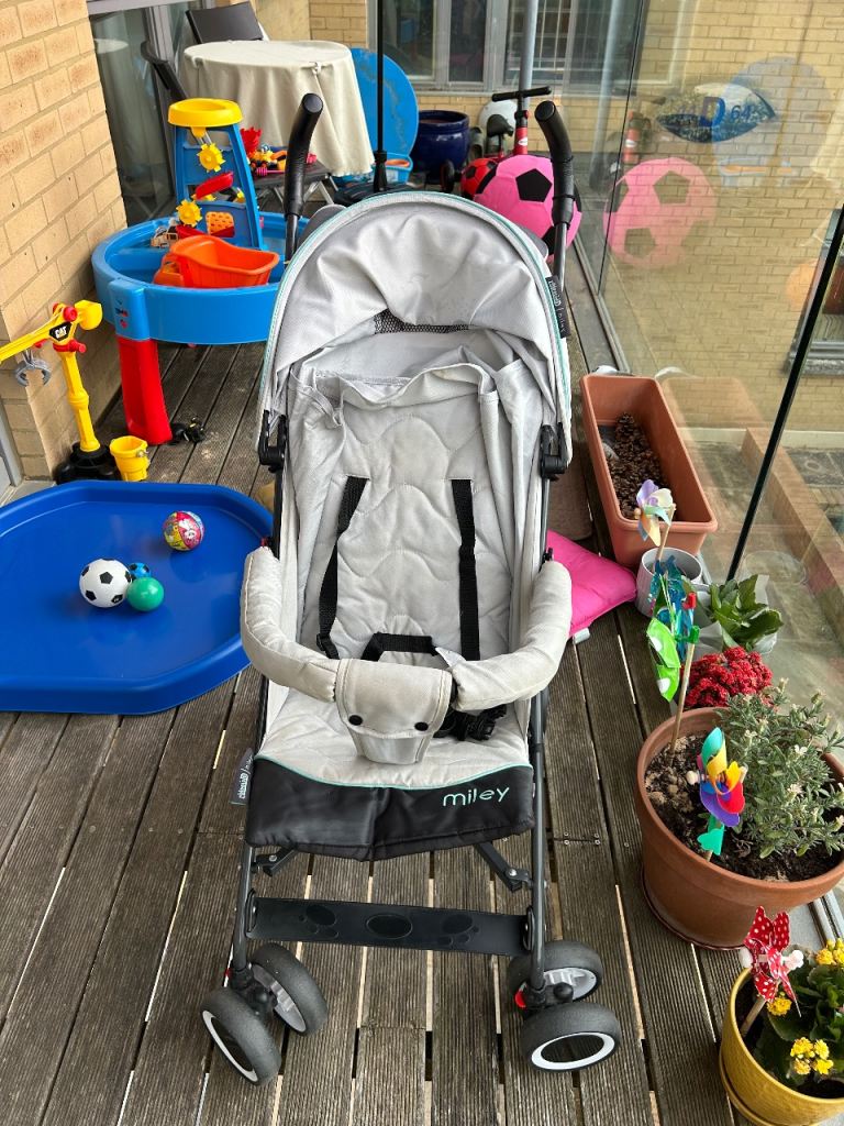 Chicco Miley Stroller – Grey, Good Condition