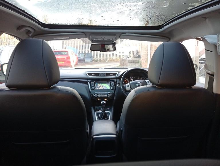 2016 Nissan Qashqai 1.2 DiG-T Tekna [Non-Panoramic] 5dr HATCHBACK Petrol Manual