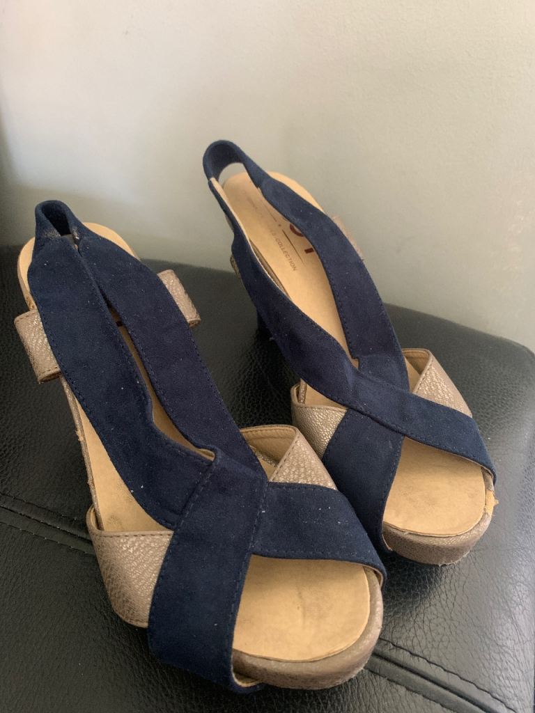 Navy and Gold Suede Slingback Heels – Good Condition