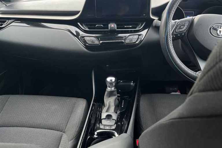 2019 Toyota C-HR 1.8 Hybrid Dynamic 5dr CVT HATCHBACK PETROL/ELECTRIC Automatic