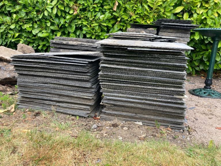 Natural Grey Welsh Roofing Slates .