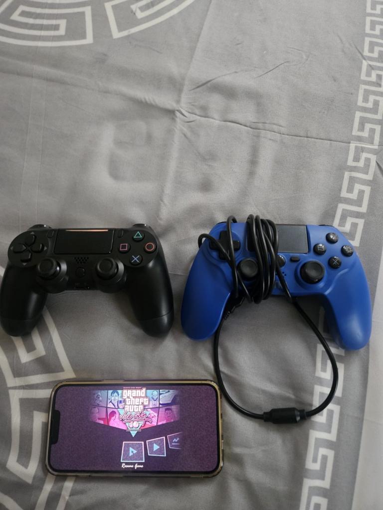 PS4 controller x 2 bundle offer 