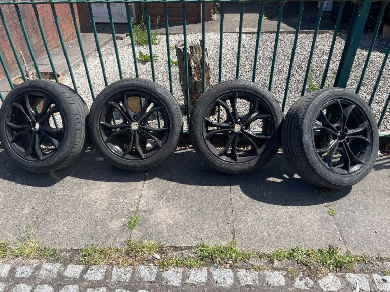 17” ford focus st line alloy wheels with Tyres 