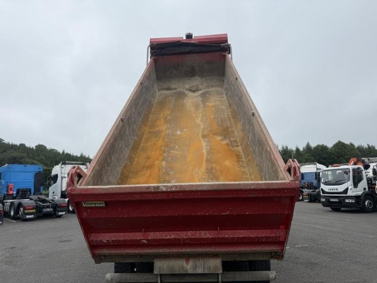 2022 RENAULT K440 8X4 32T TIPPER