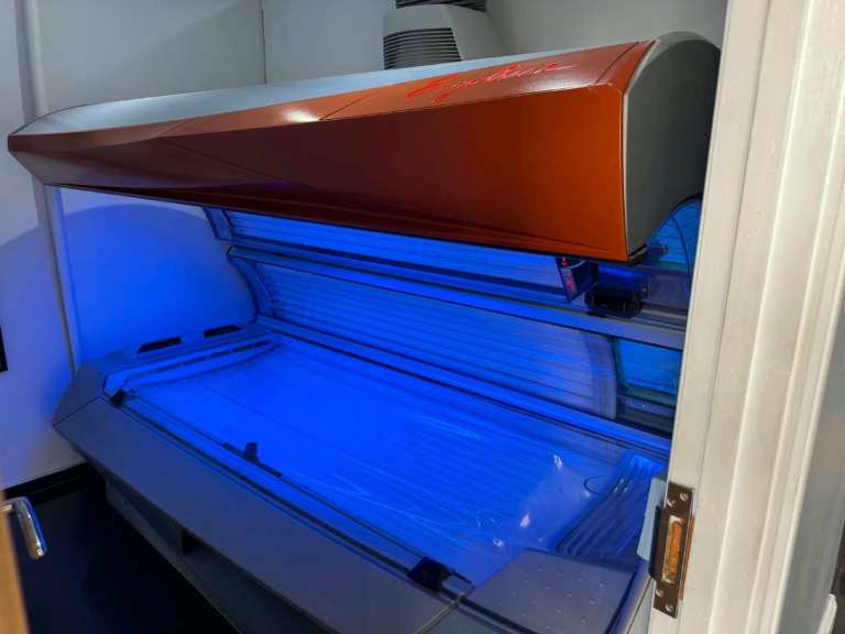 Ergoline Evolution 500 Sunbed – Must Be COLLECTED by 21st June