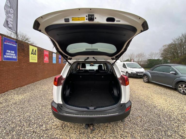 2013 Toyota RAV4 2.2 D-4D Invincible 4WD Euro 5 5dr ESTATE Diesel Manual