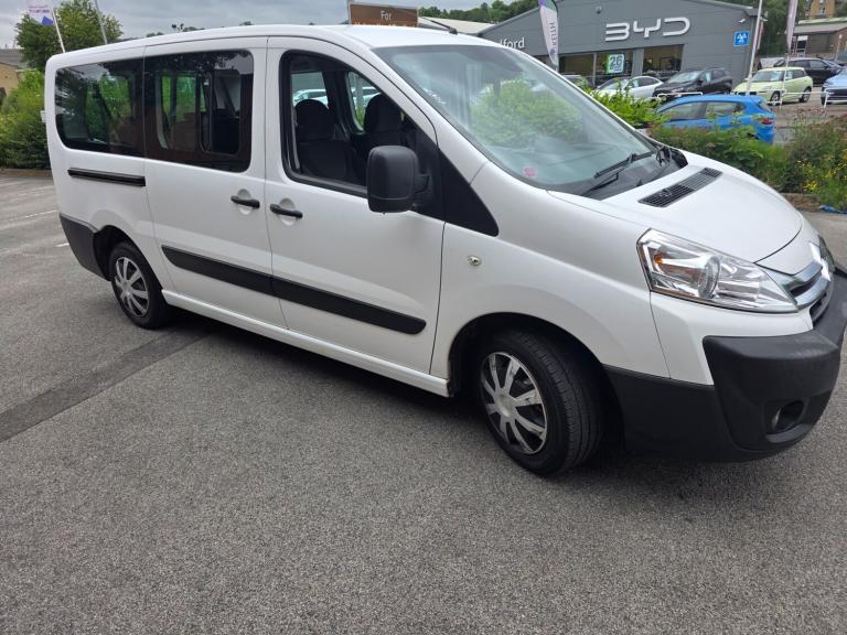 2015 Citroen Dispatch 2.0 HDi 160 L2 SX 5dr [9 Seat] MPV Diesel Manual