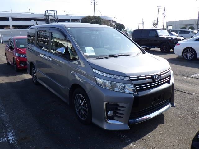 TOYOTA VOXY 2.0l Voxy Zs 8 Seater mpv Rust free Grey Auto Petrol 2015