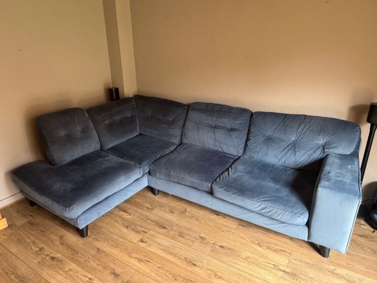 Java Right Hand Facing 3 Seat Open End Corner Sofa with Charging Unit