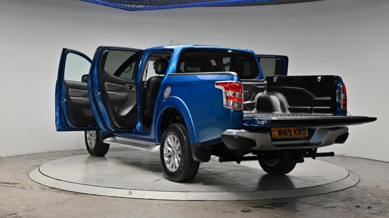 2019 Mitsubishi L200 2.4 DI-D DC Barbarian 4WD Euro 6 4dr PICK UP Diesel Manual