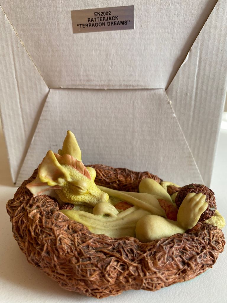 Enchantica Ratterjack Terragoon Dreams Dragon Figurine in Nest – As Good As New