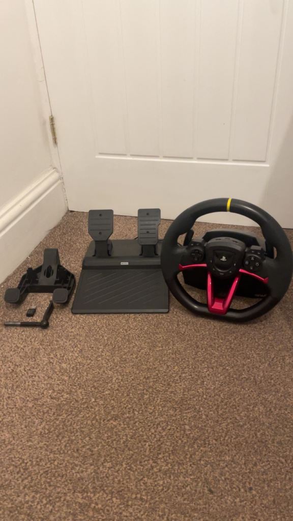 Steering wheel for racing with pedals and games  Newest and most latest model of this wheel