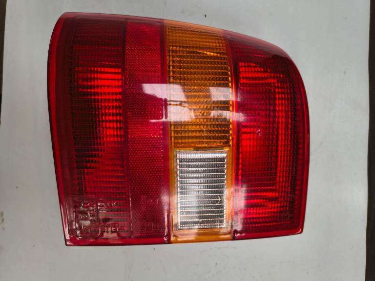 Vauxhall Cavalier MK3 rear left hand tail light 90347406