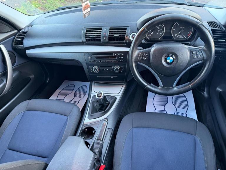 BMW 1 SERIES 2.0 118d SE Euro 5 (s/s) 5dr 2011