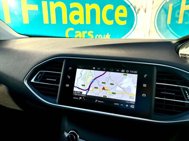 CAN'T GET CREDIT? CALL US! Peugeot 308 SW 1.2 PureTech Tech Edition - £199 DEPOSIT, £66 PER WEEK 