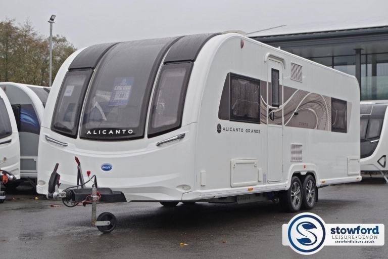 Bailey Alicanto Grande 2 Porto, 2022 Used Touring Caravan