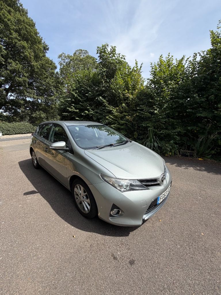 2013 Toyota Auris