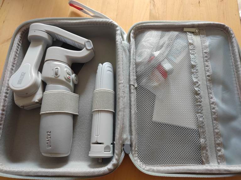 ZHIYUN Smooth Q4 Combo [Official] 3-Axis Gimbal Stabilizer