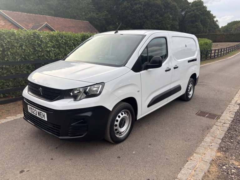 Peugeot Partner 1.5 BlueHDi 950 Professional Premium + Long Panel Van LWB Euro 6 (s/s) 6dr Diesel...