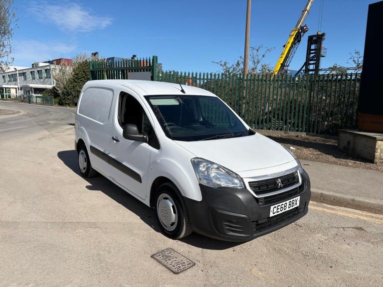 68 Peugeot Partner 1.6hdi 3seater professional euro6 NO vat 