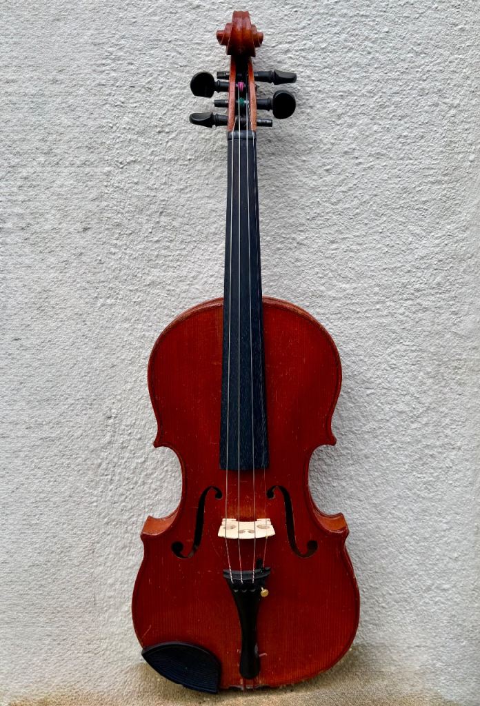 Vintage Czechoslovakian Violin (Stradivarius Copy)