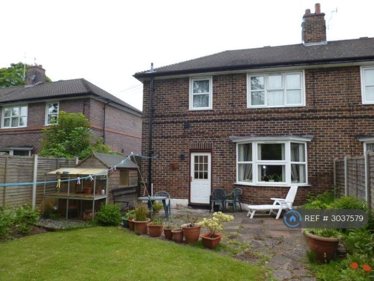2 bedroom house in Sutton Drive, Stoke On Trent, ST4 (2 bed) (#3037579)