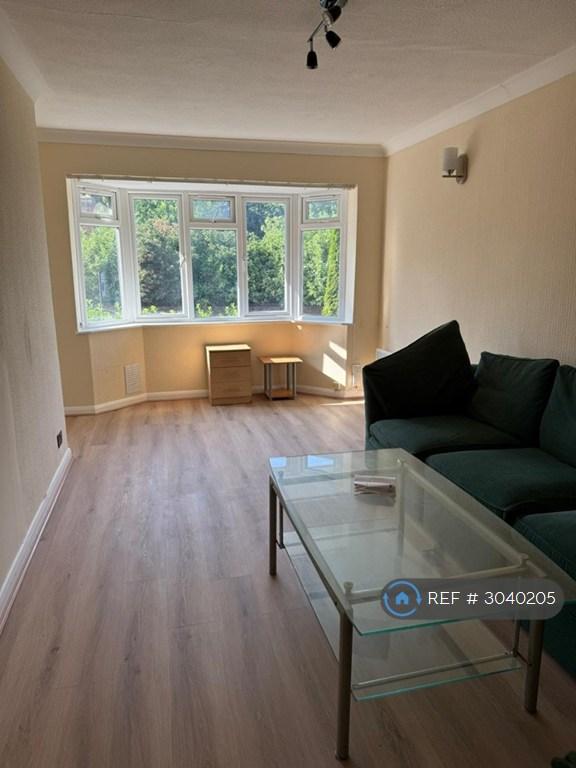 2 bedroom flat in Jersey Court, Osterley, TW7 (2 bed) (#3040205)