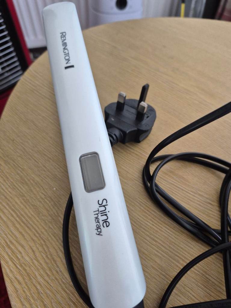 Remington Shine Therapy Hair Straighteners - White, Good Condition