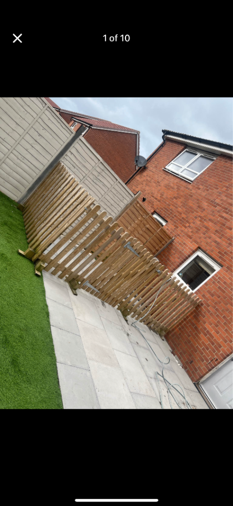 Good Condition Freestanding Picket Fence Sections
