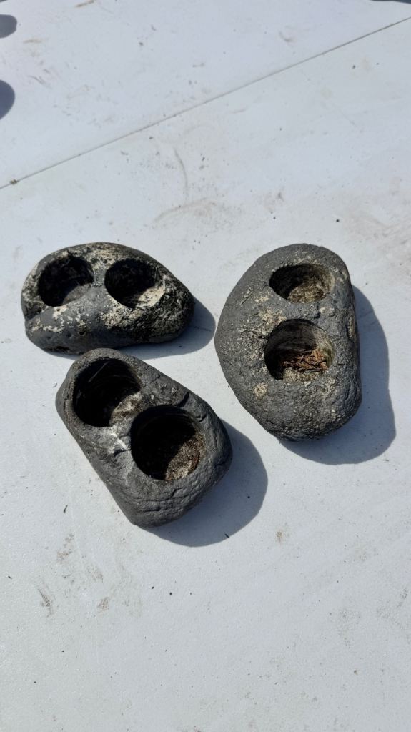 Shabby chic/upcycling/garden decor/rustic stone tea light holders 