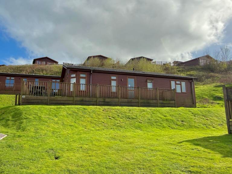 2017 Omar Westfield lodge for sale at Finlake Resort TQ13 0EJ