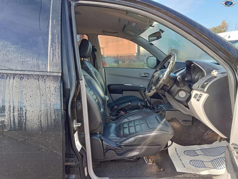 MITSUBISHI L200 2.5 DI-D Barbarian Black Manual Diesel 2010