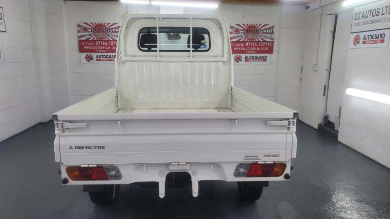 Mitsubishi minicab pickup 650cc 4wd fresh japanese import only 18k miles 07